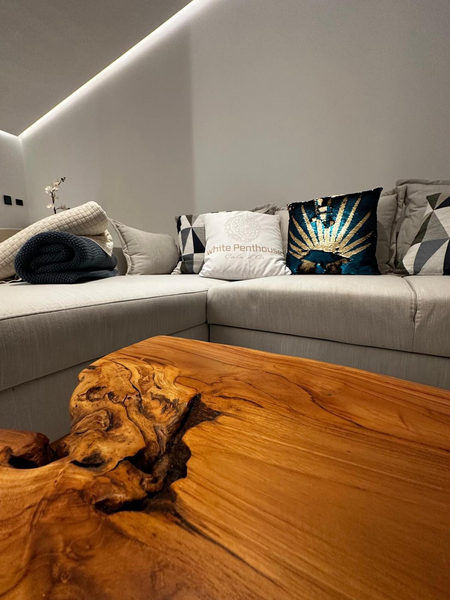 Apartment White Penthouse Cala D'dor